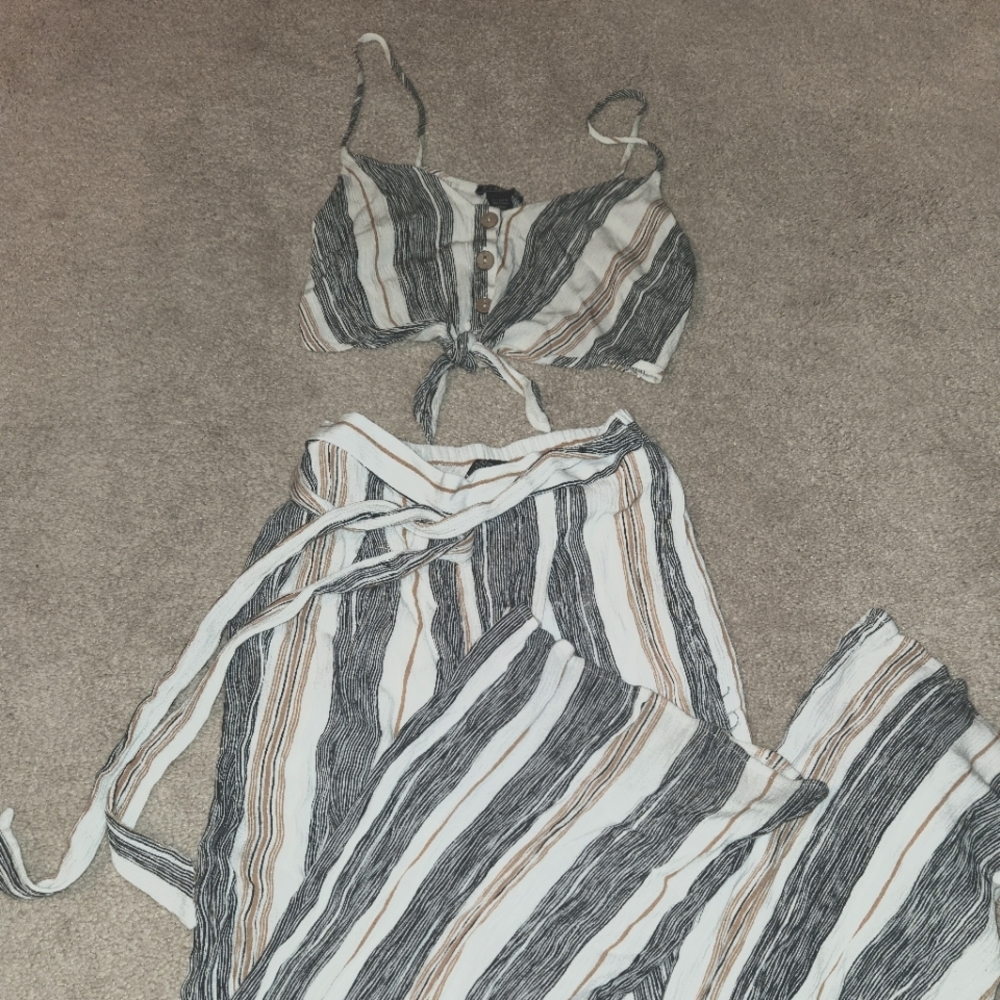 Matching set - Picture 2 of 6